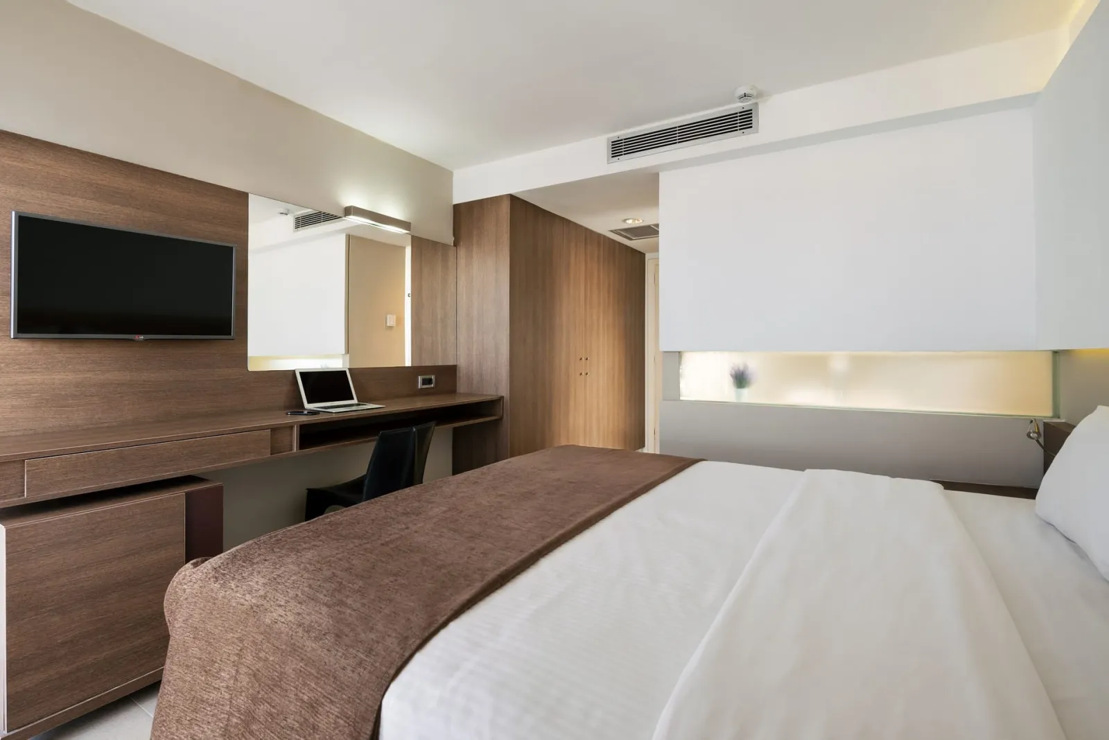 Superior Double Room with Pool View
