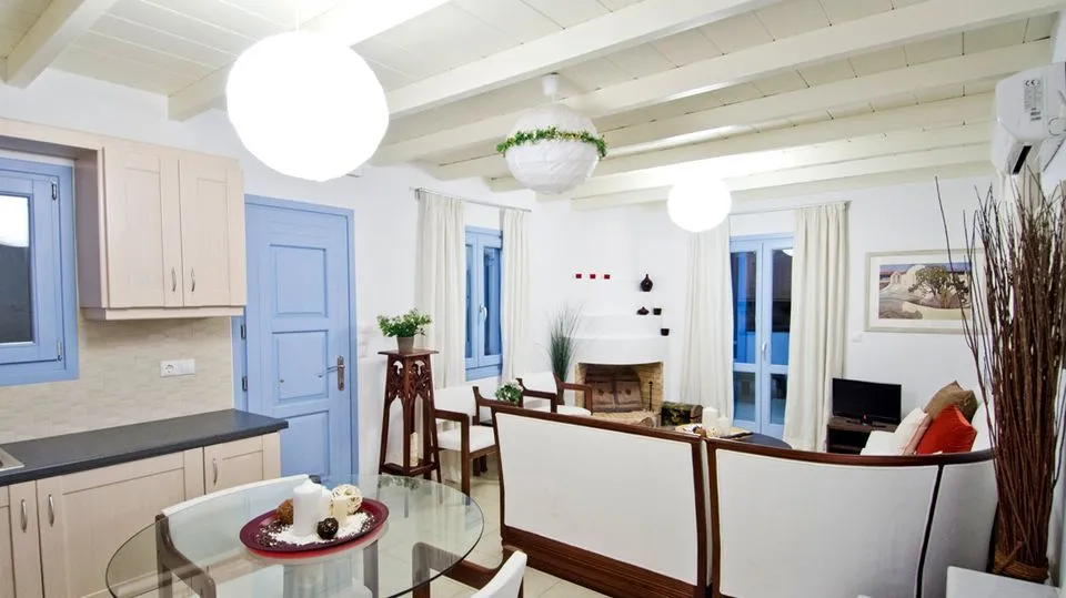 Villa Thirassia