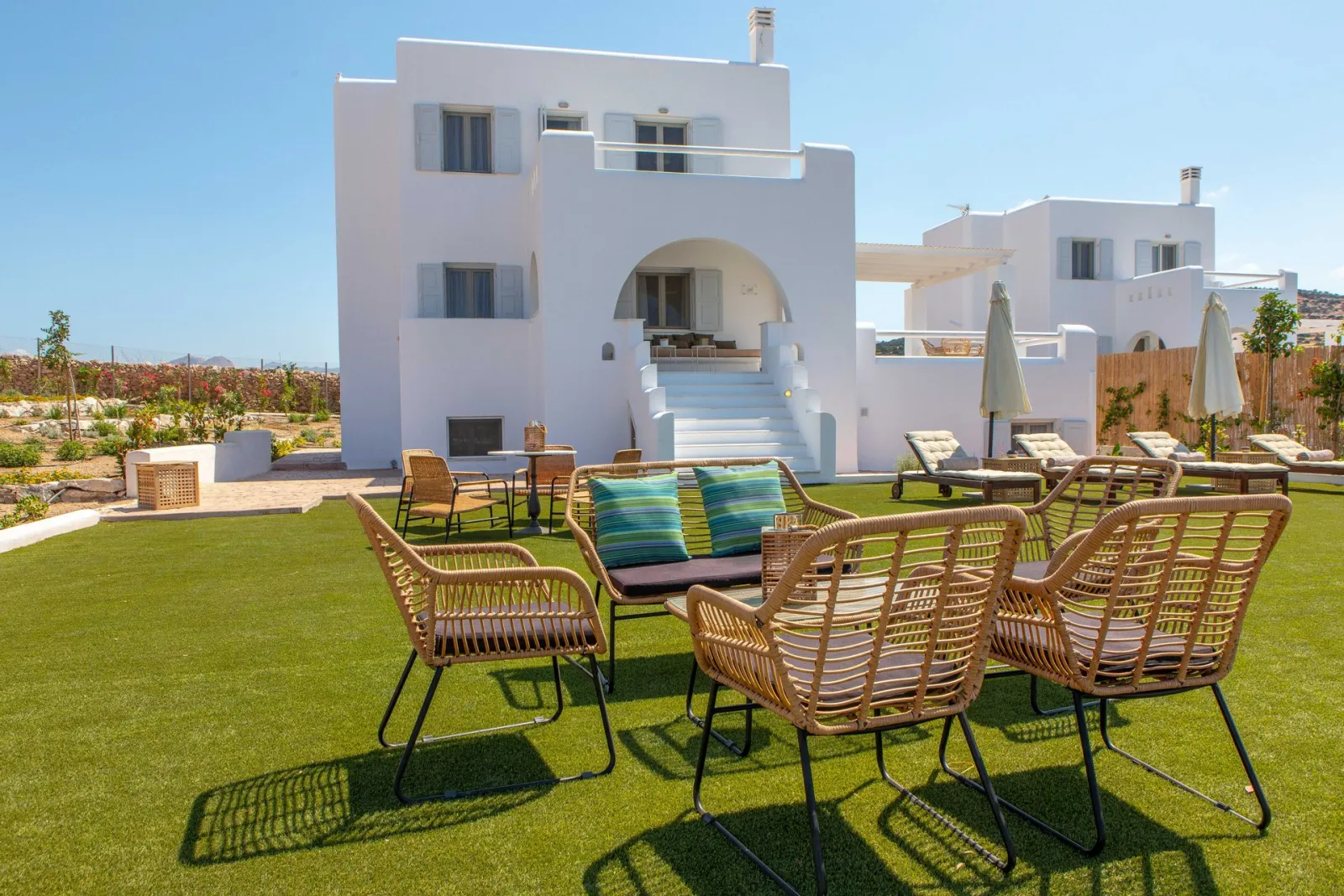 VILLA KALANTOS