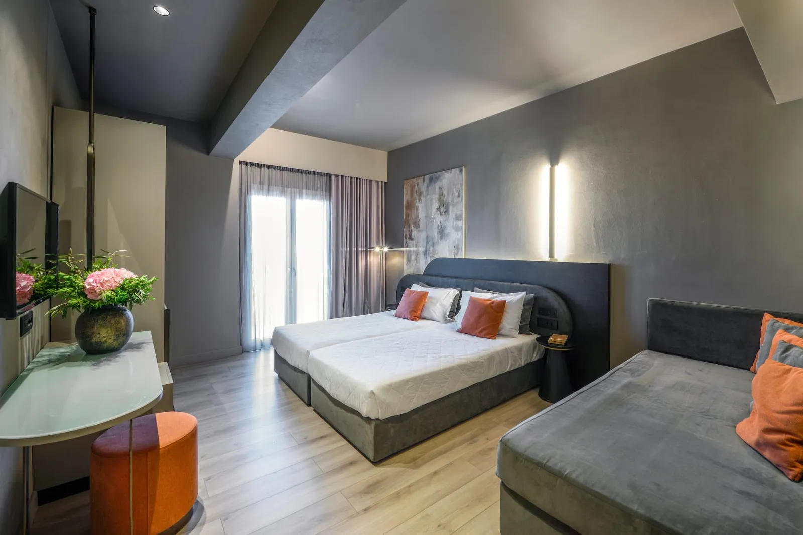 Superior Twin Room with Balcony and Square-Liston View