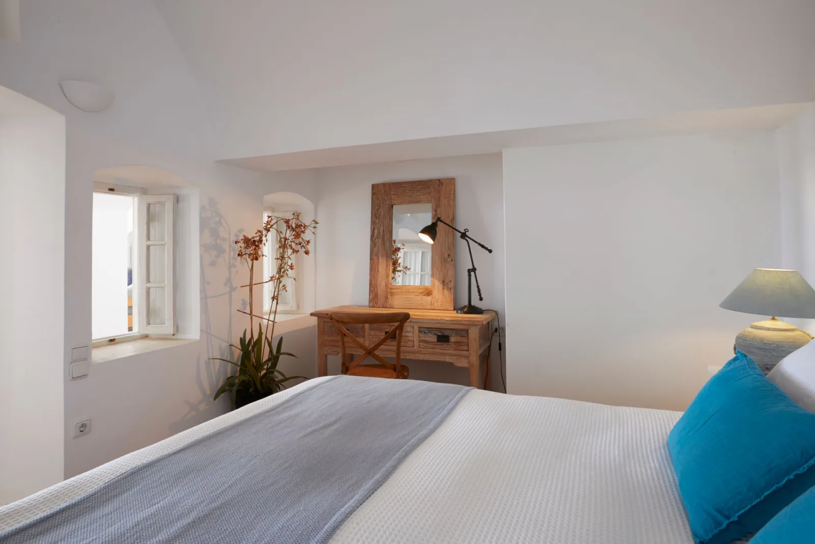 Honeymoon Suite with Jacuzzi