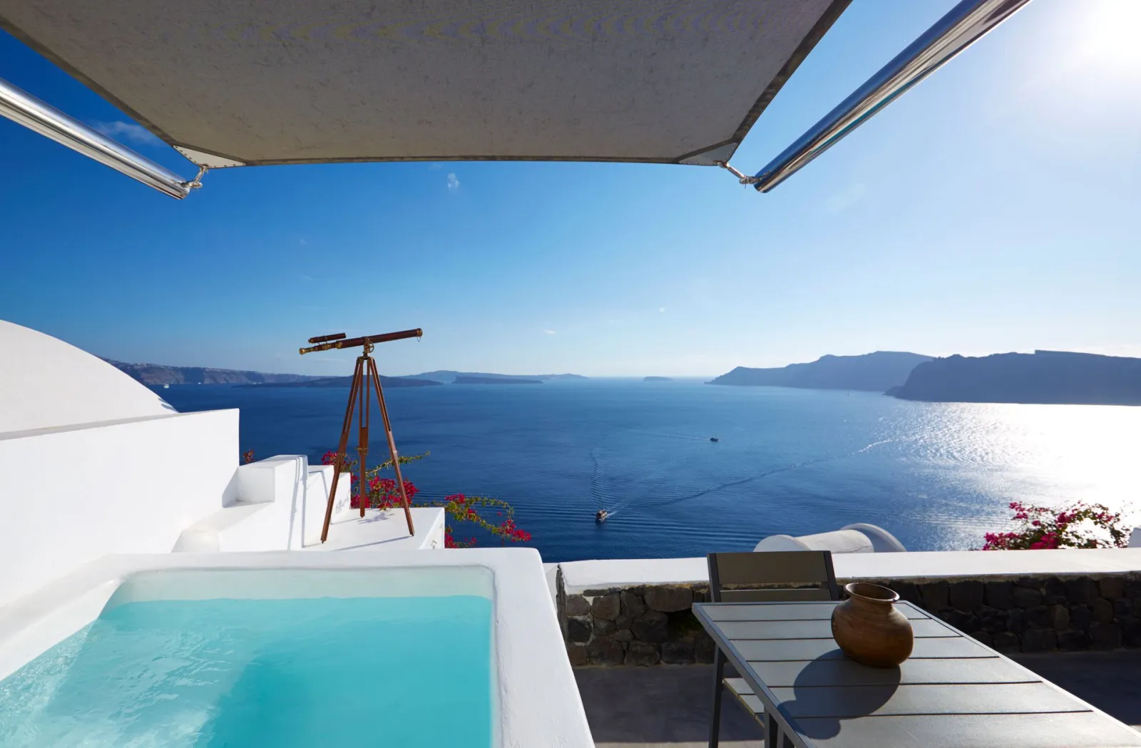 Honeymoon Suite with Jacuzzi