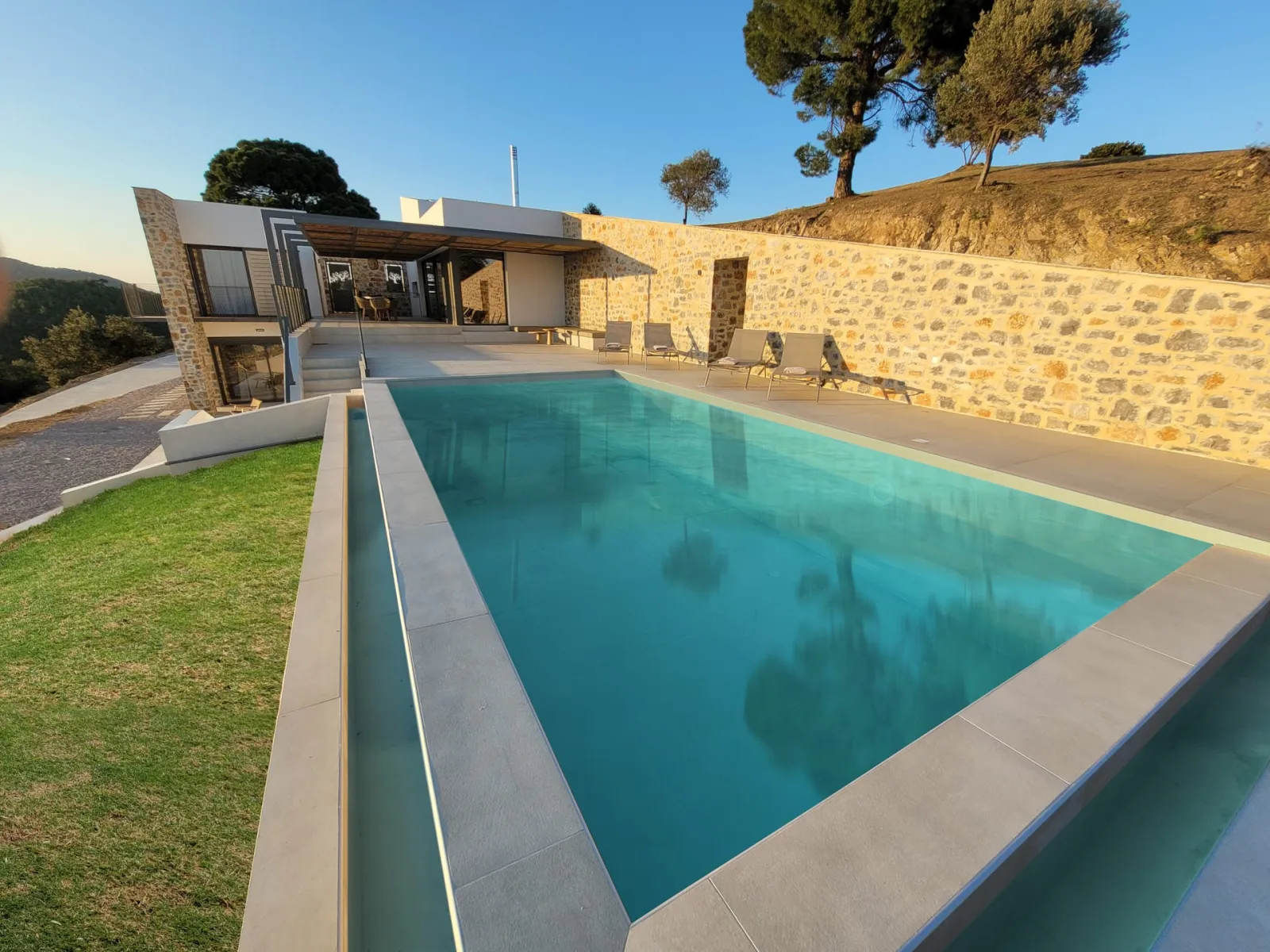 Villa C