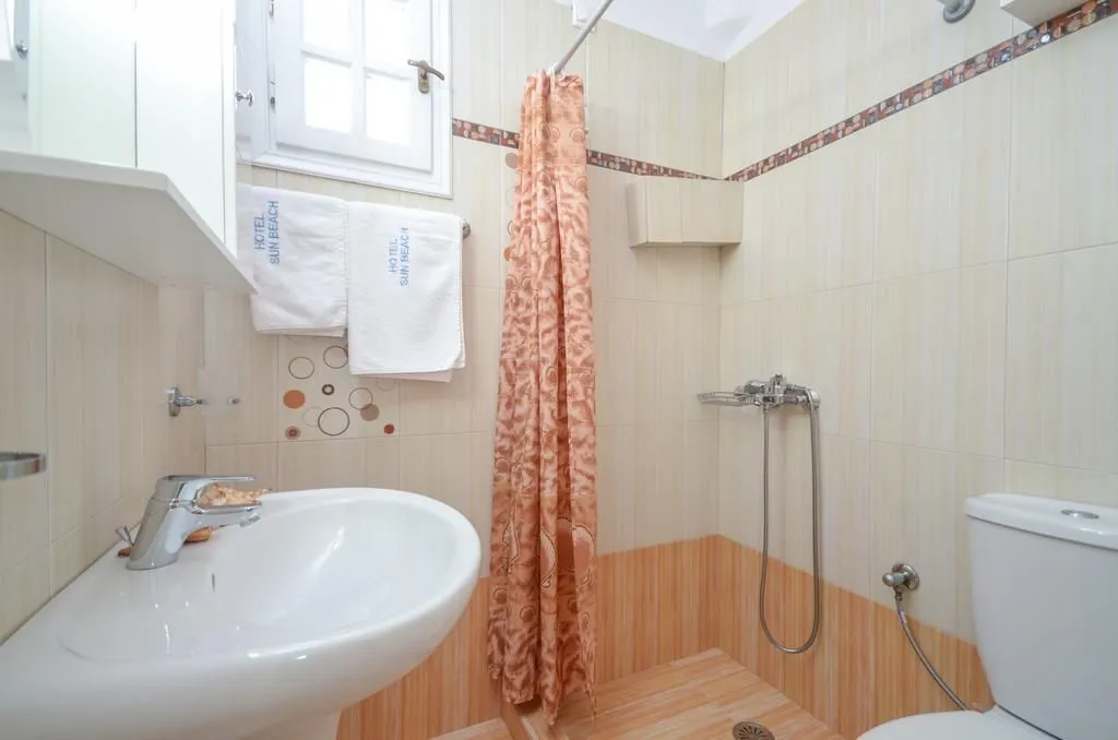 Semi-Basement (2 Adults)