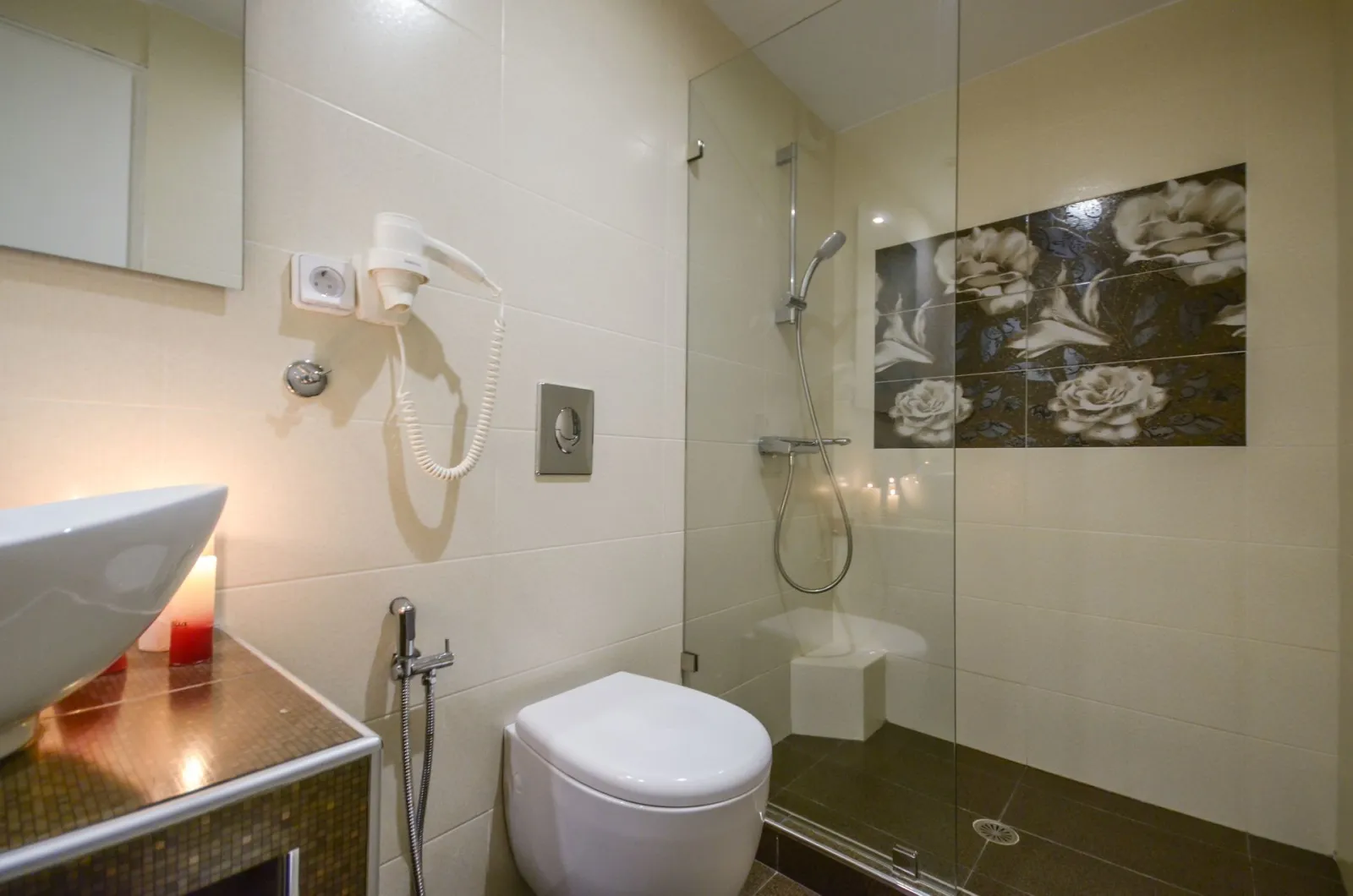 Semi-Basement (3 Adults)
