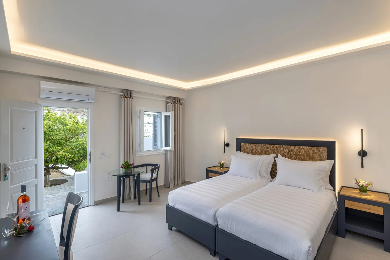 Standard Double Room (Αdjacent Βuilding)