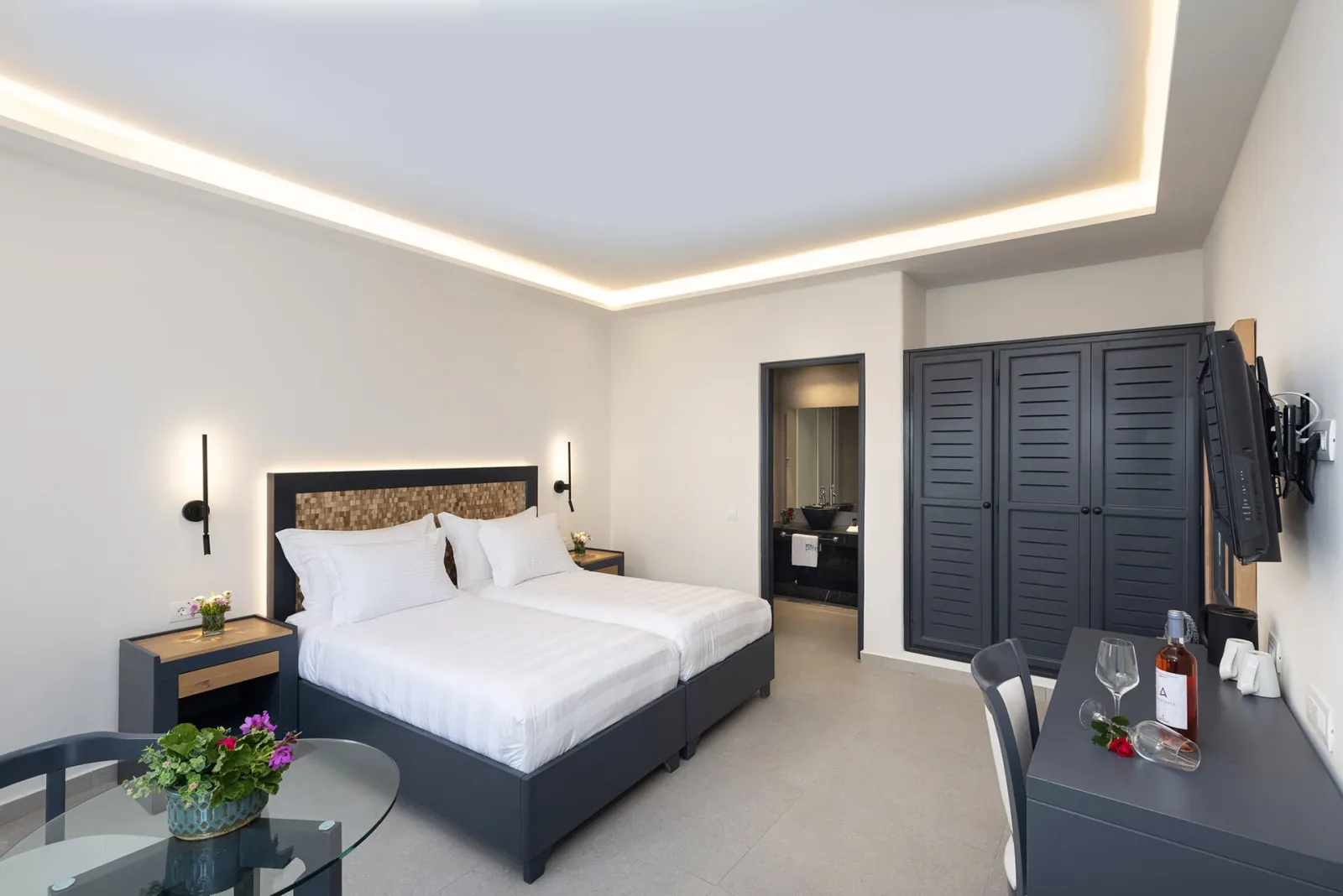Standard Double Room (Αdjacent Βuilding)