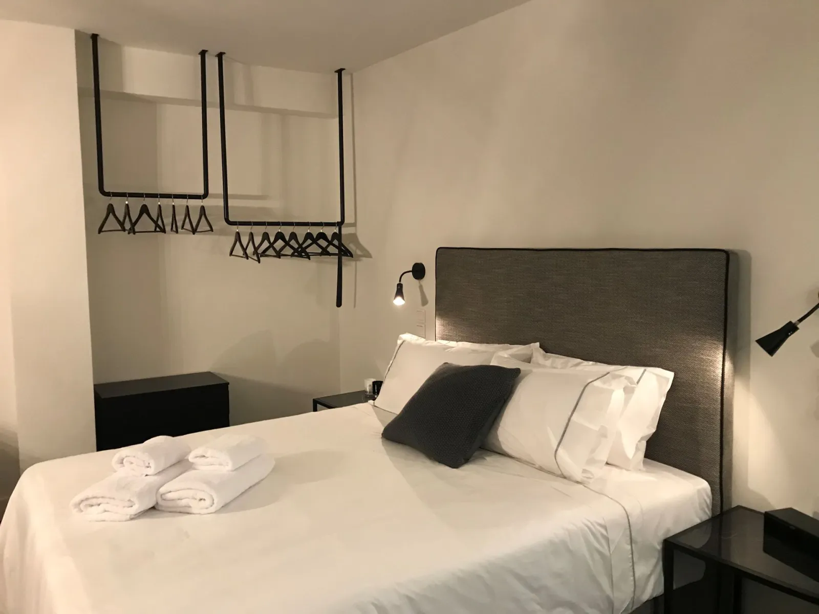 Ater Albus Junior Suite