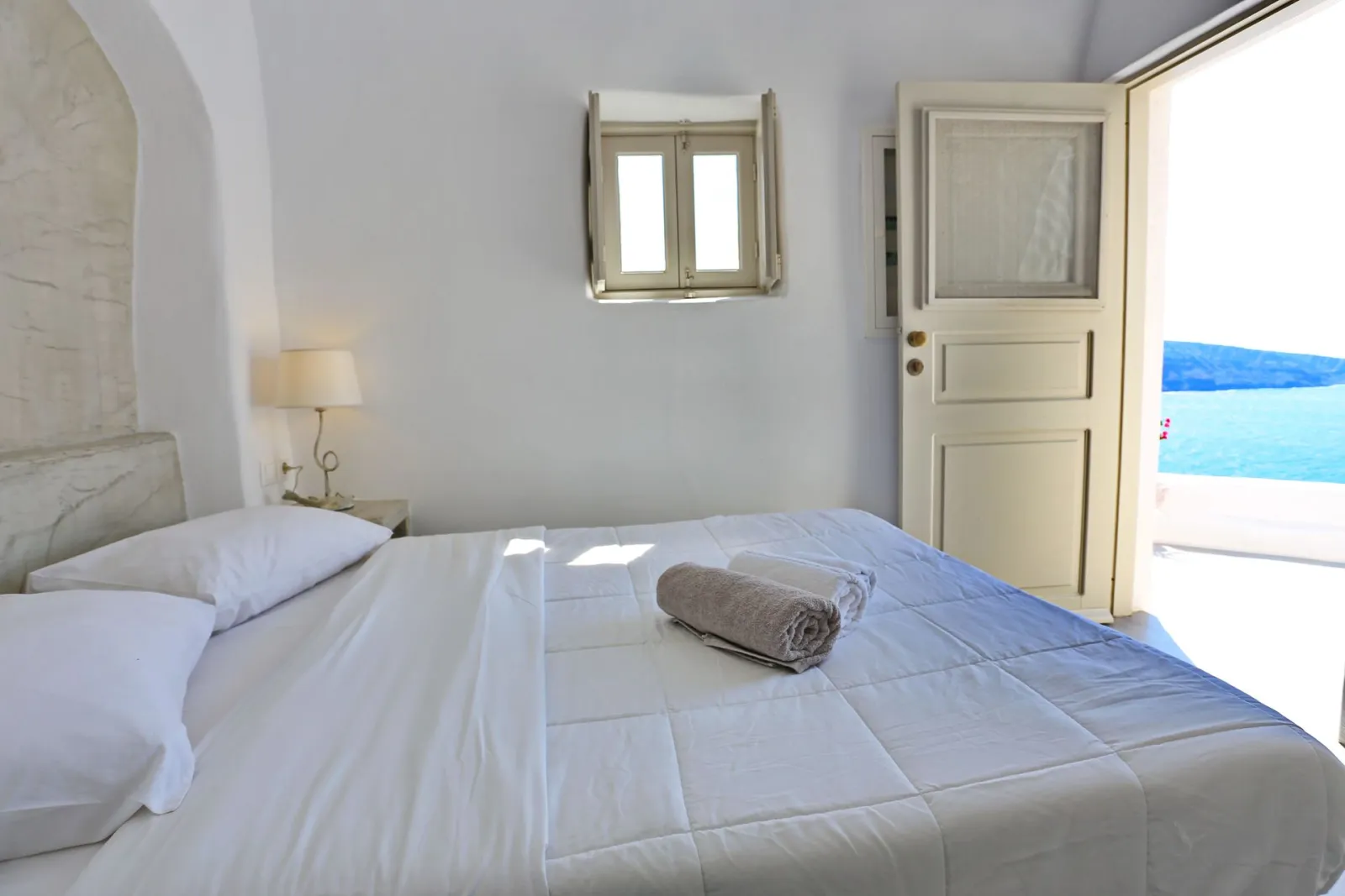 Small Single Cave Room with Caldera & Sea View