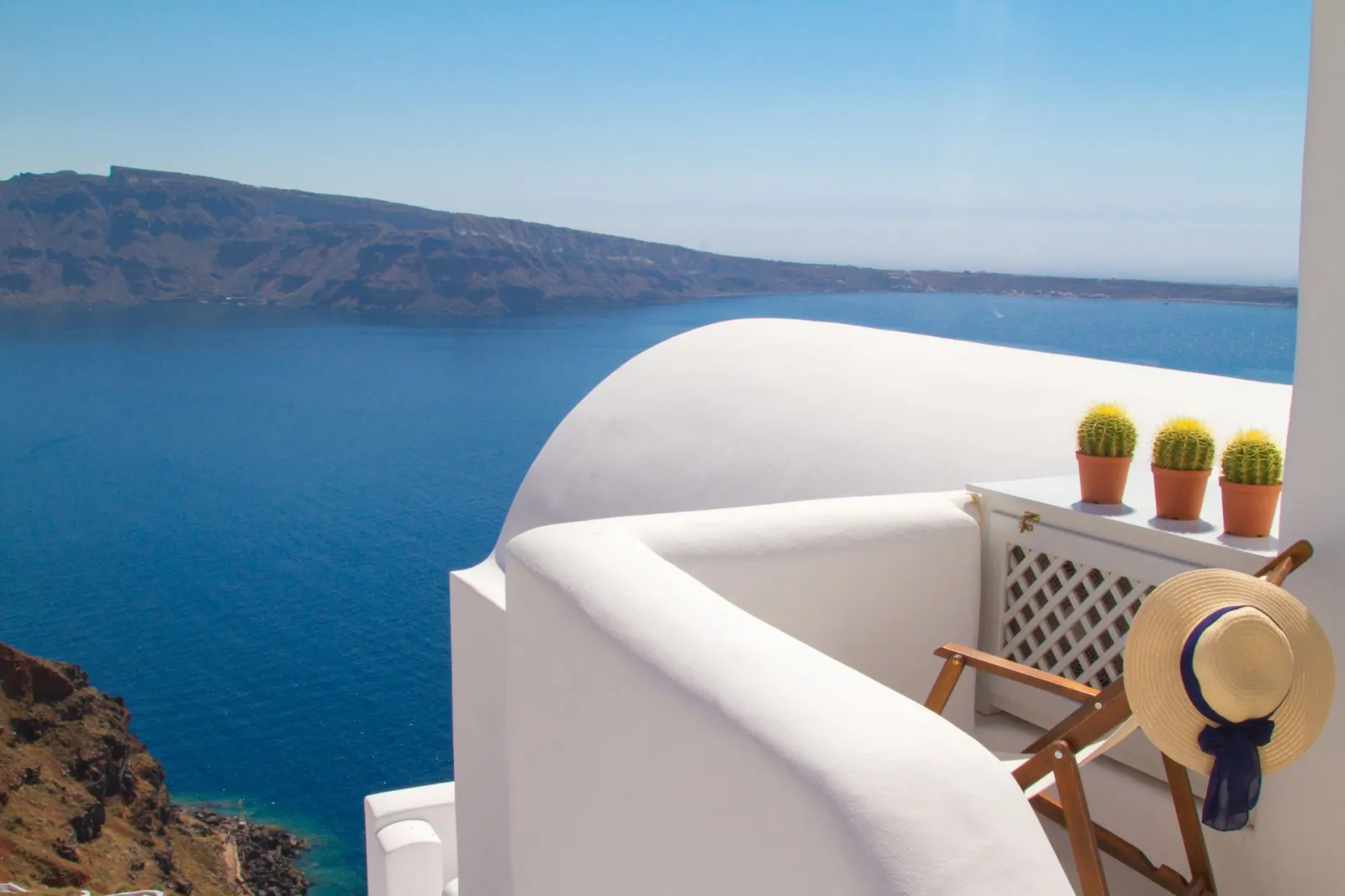 Cave Standard Studio with Caldera &amp; Sea  View
