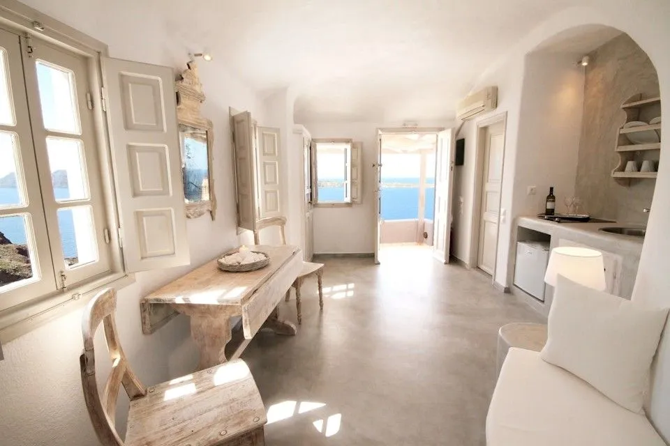 Cave Superior Studio with Caldera & Sea View