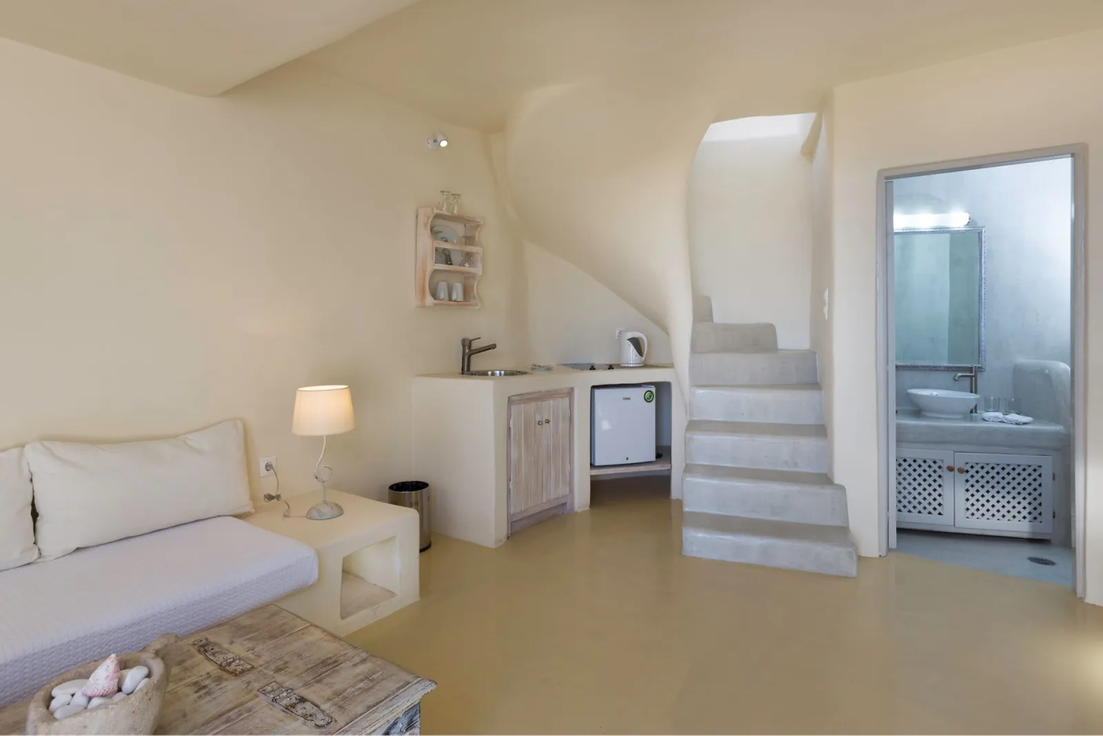 Honeymoon Cave Suite with Caldera &amp; Sea View