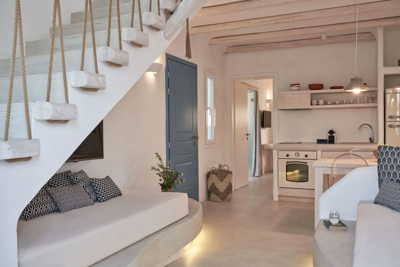 Two Bedroom Executive Villa Sea View with Private Pool &amp; Outdoor Jacuzzi