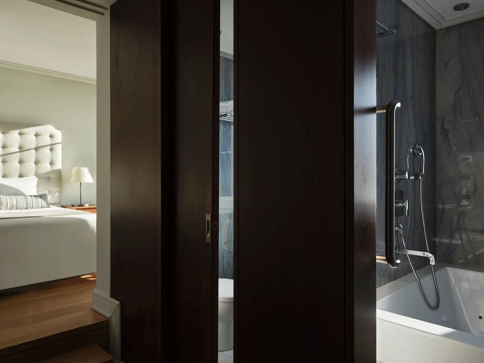 Presidential Two (2) bedroom Suite Sea view – Main Building