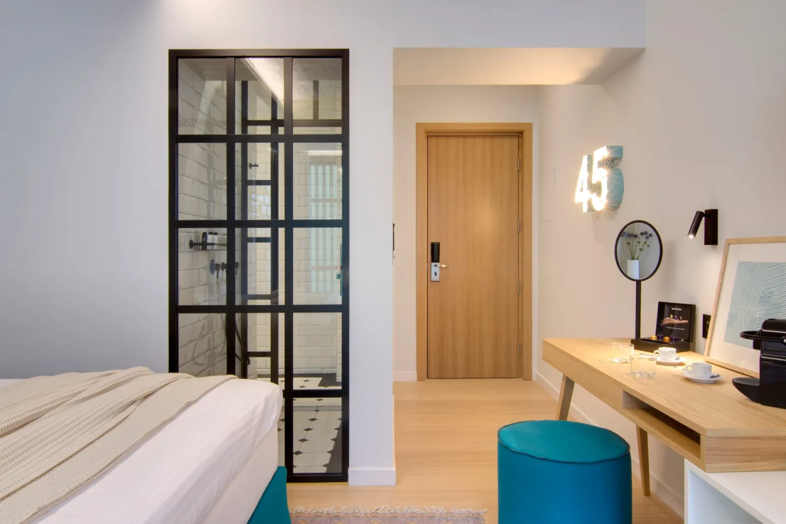 Peer Room
