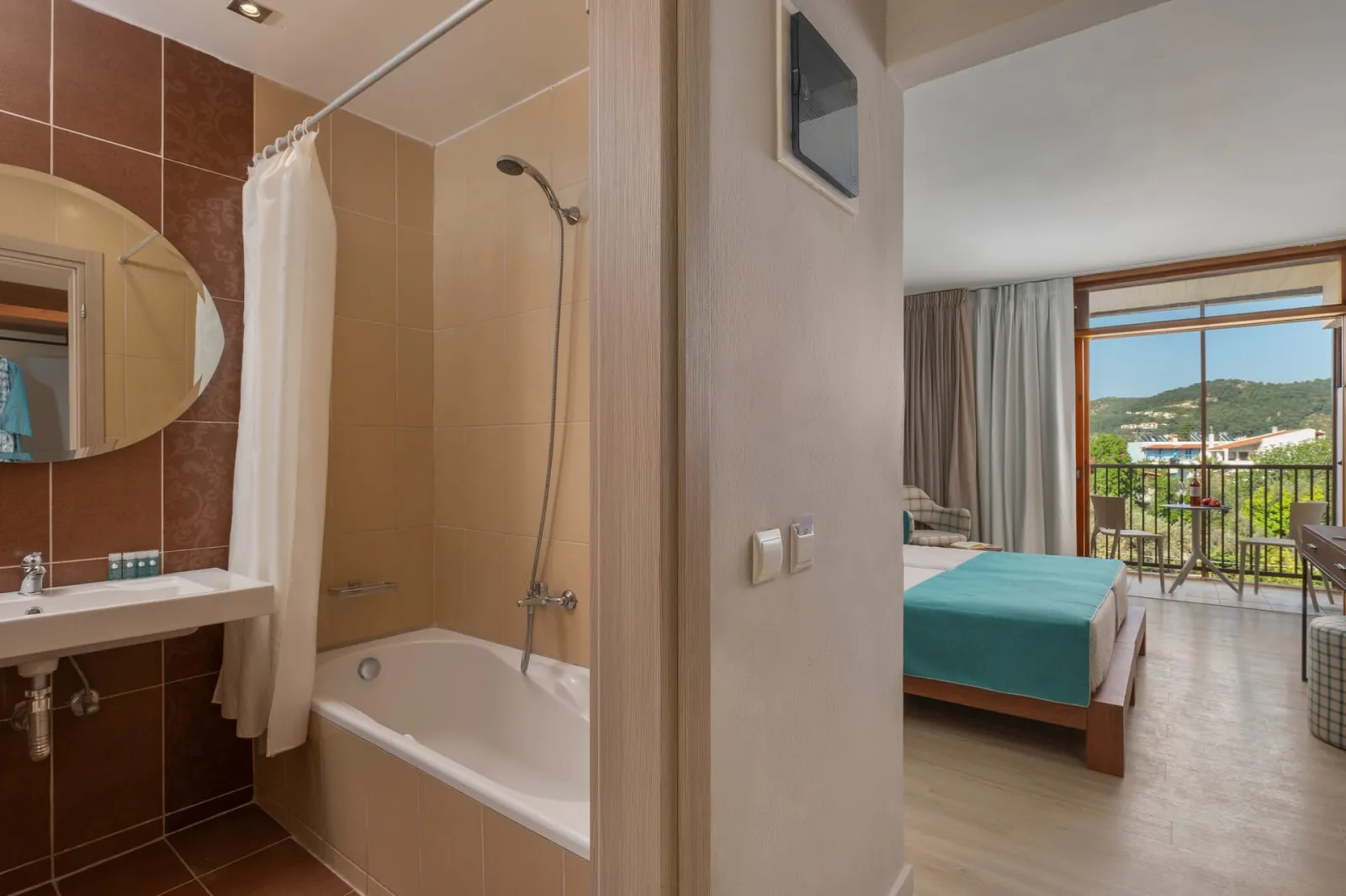 STANDARD ROOM SIDE SEA VIEW