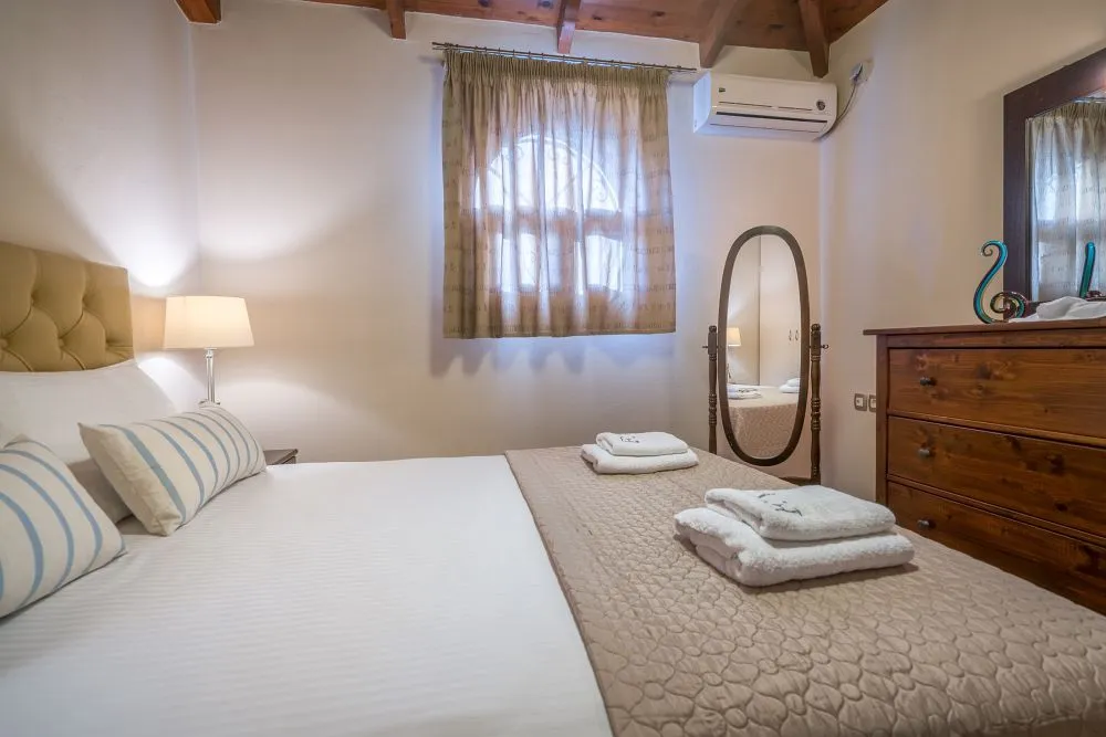 2 bedroom &amp; Guesthouse Villa with Private pool