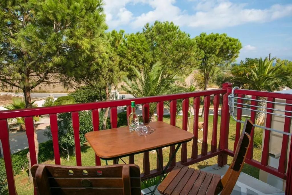 Triple Partial Sea View