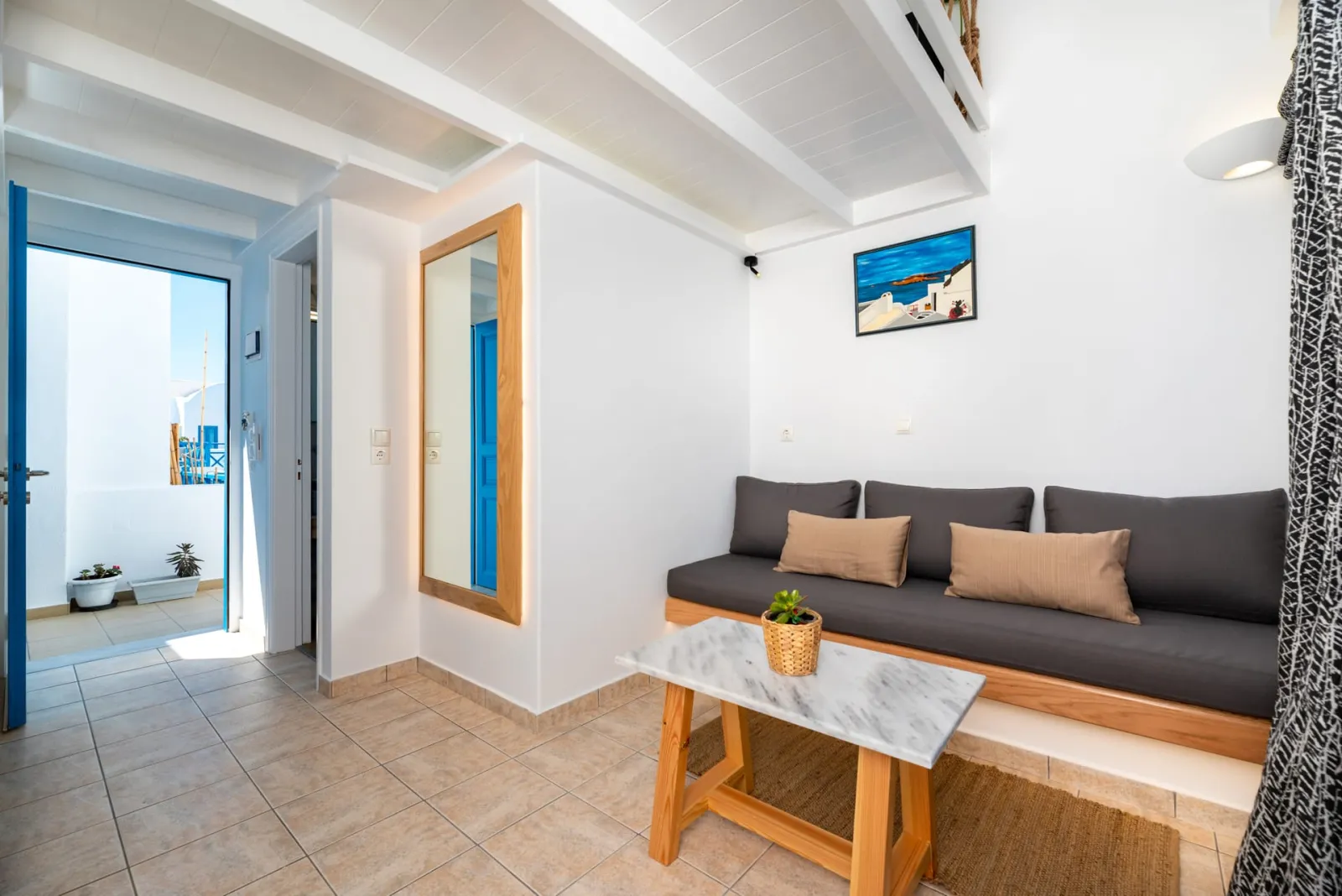 Deluxe Suite with Sea View and Hot Tub - Split Level