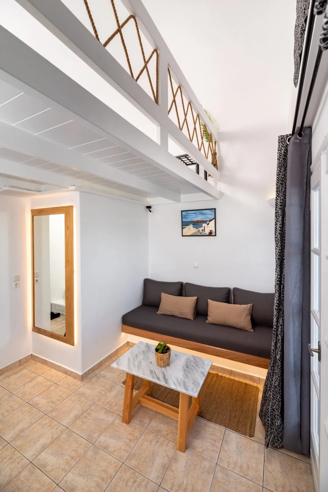 Deluxe Suite with Sea View and Hot Tub - Split Level