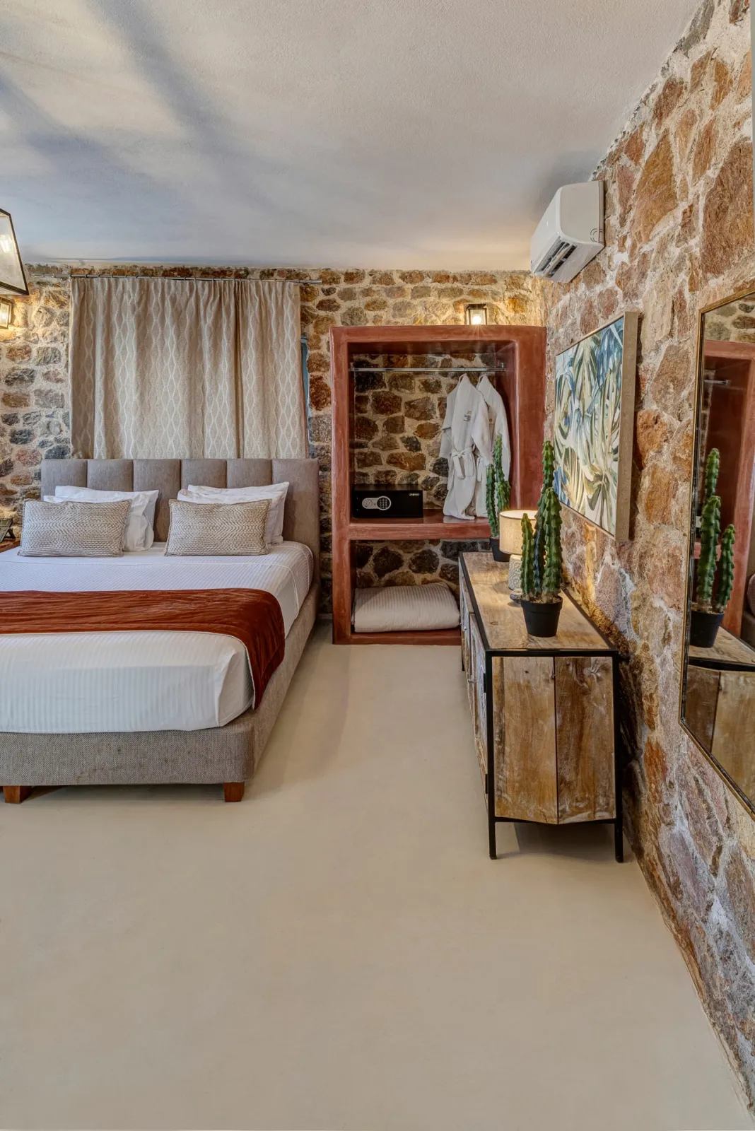 Deluxe Suite with mini plunge pool