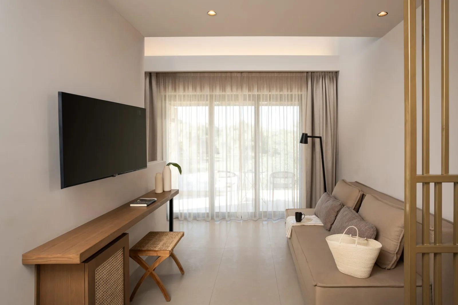 Duplex Family Suite - Pool View