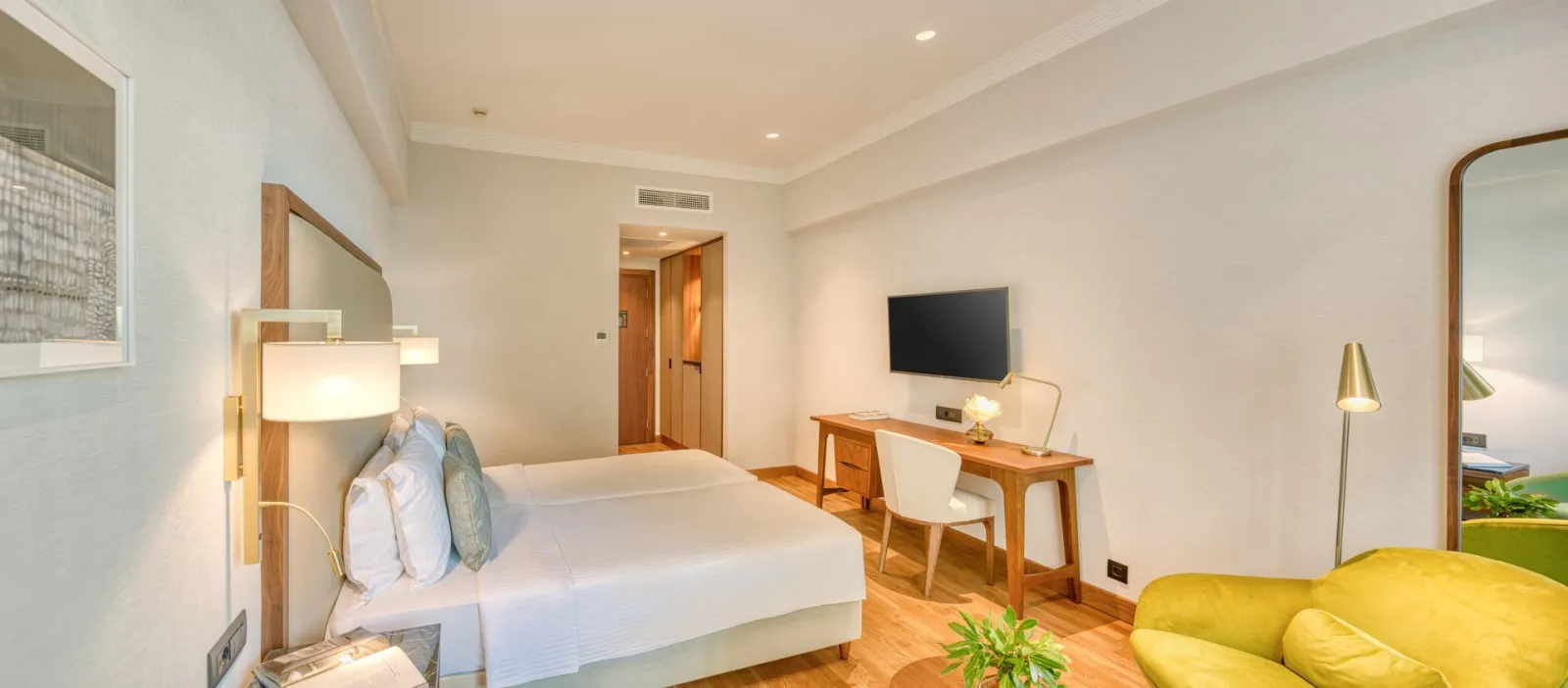 Superior Side View Double or Twin Room