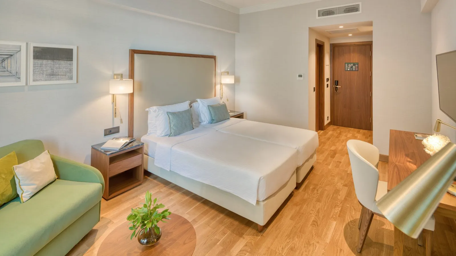 Superior Side View Triple Room