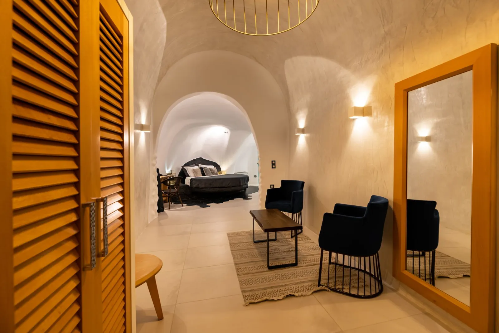 Elegant Suite Indoor Jetted Hot Tub