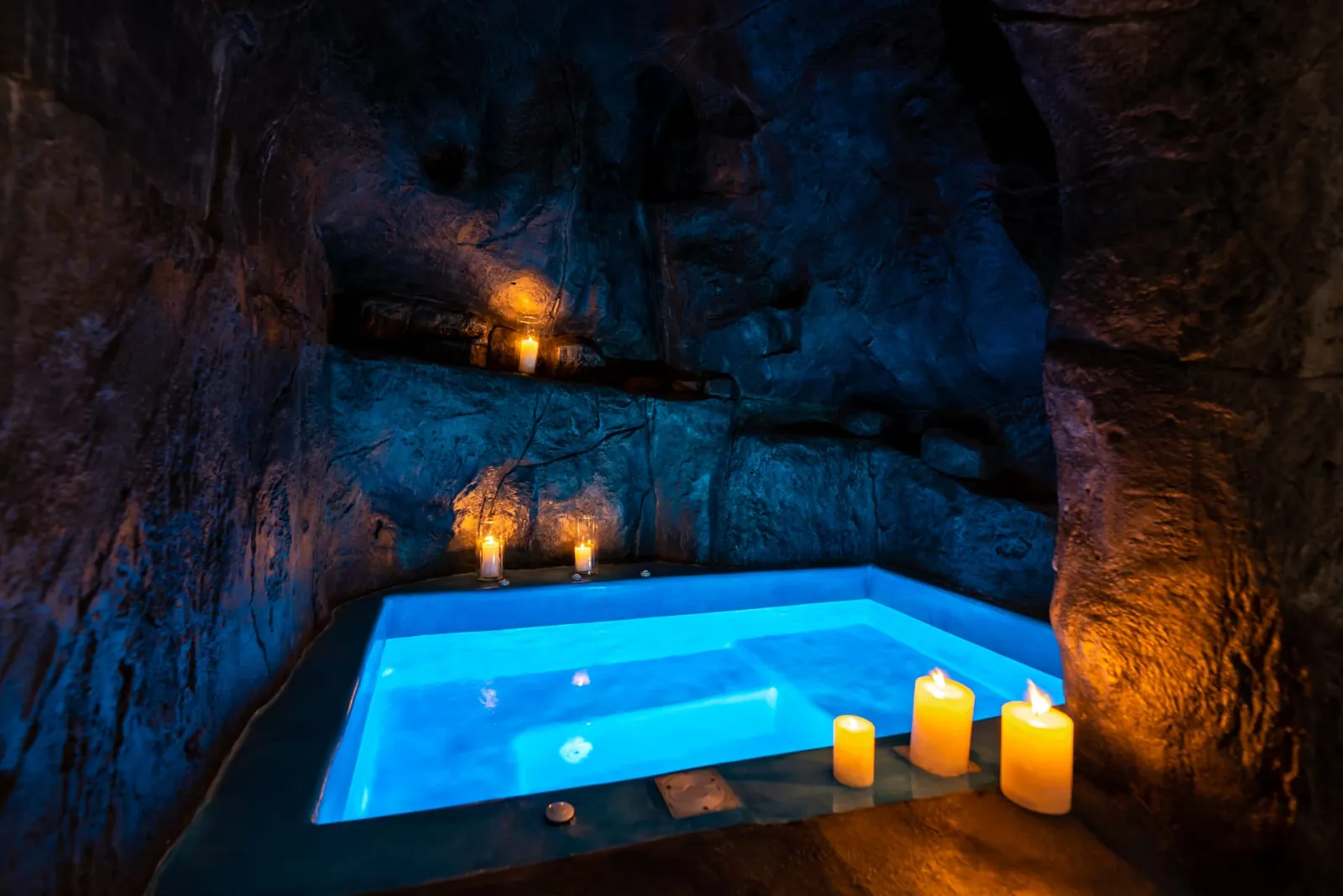 Superior Suite with outdoor heated jetted tub