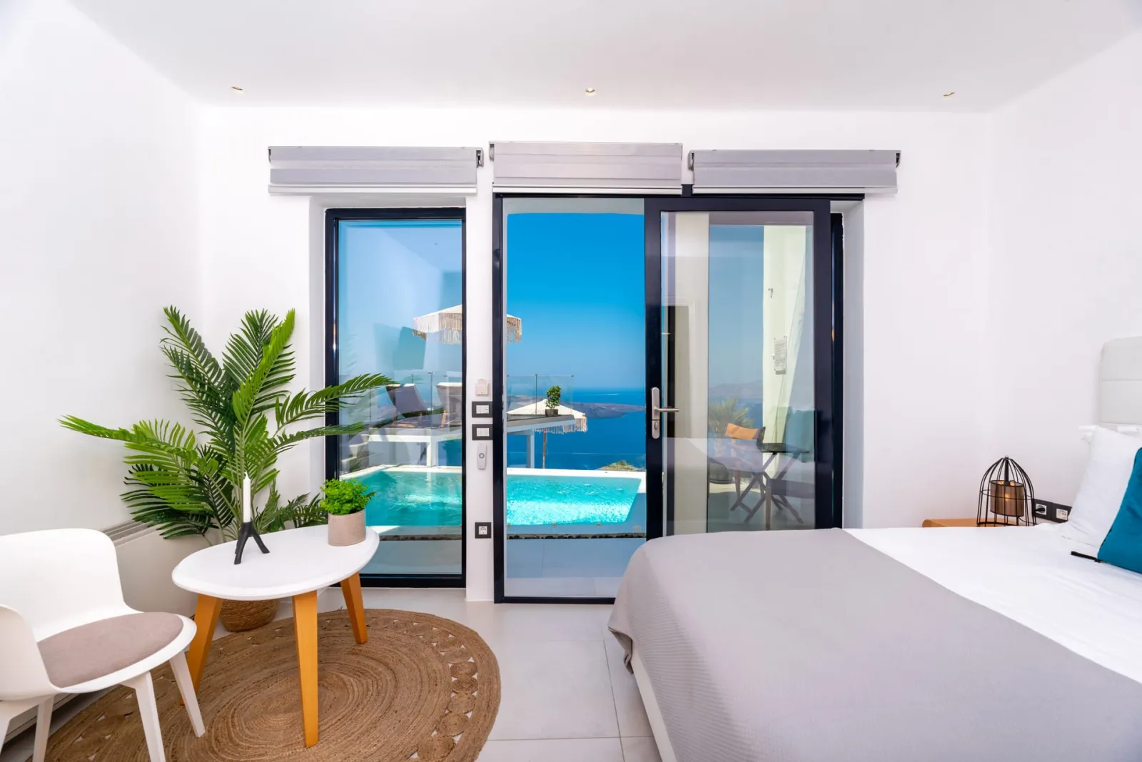 Honeymoon Suite with Outdoor Private Pool &amp; Sea View