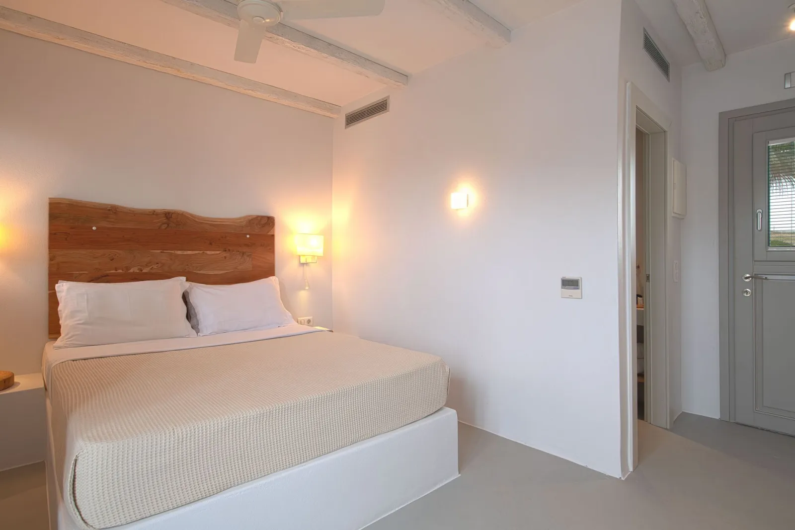 Junior Suite with Private Balcony &amp; Sea View