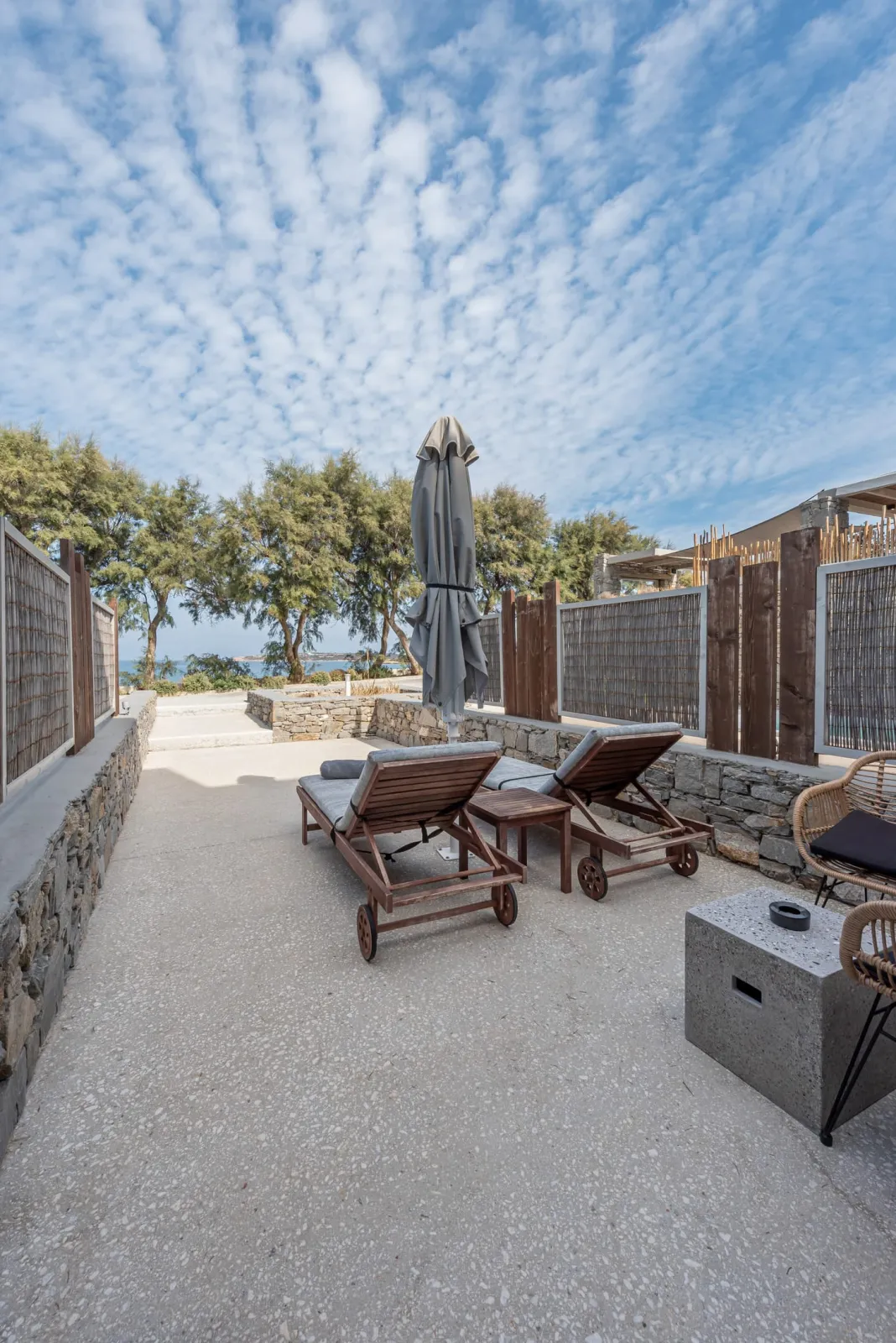 Double Suite with Private Yard with Sea View