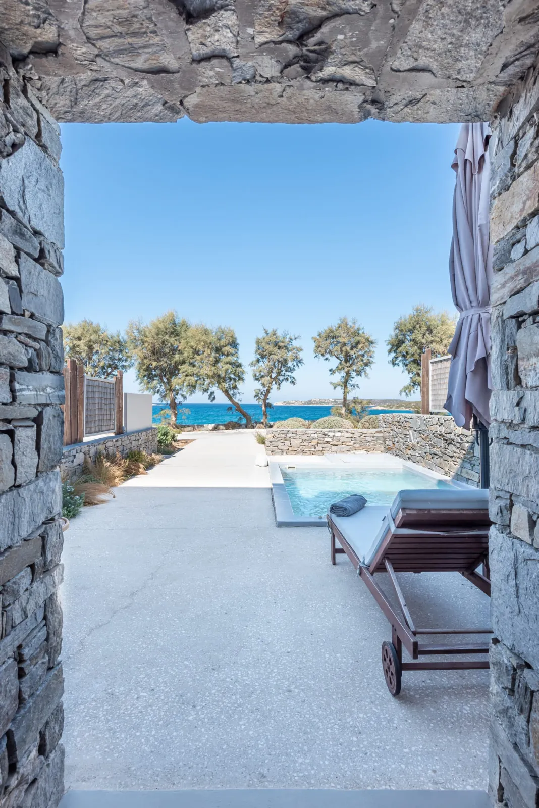Suite with Private Plunge Pool & Sea View