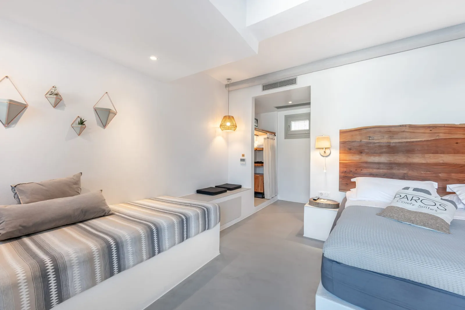 Suite with Private Plunge Pool & Sea View