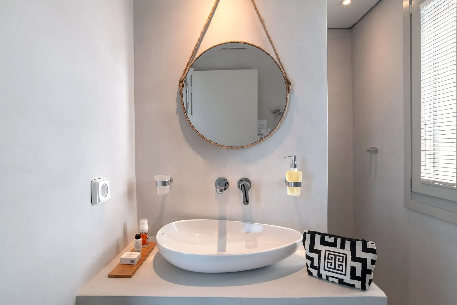 360 double suite with sea view and Jetted Tub