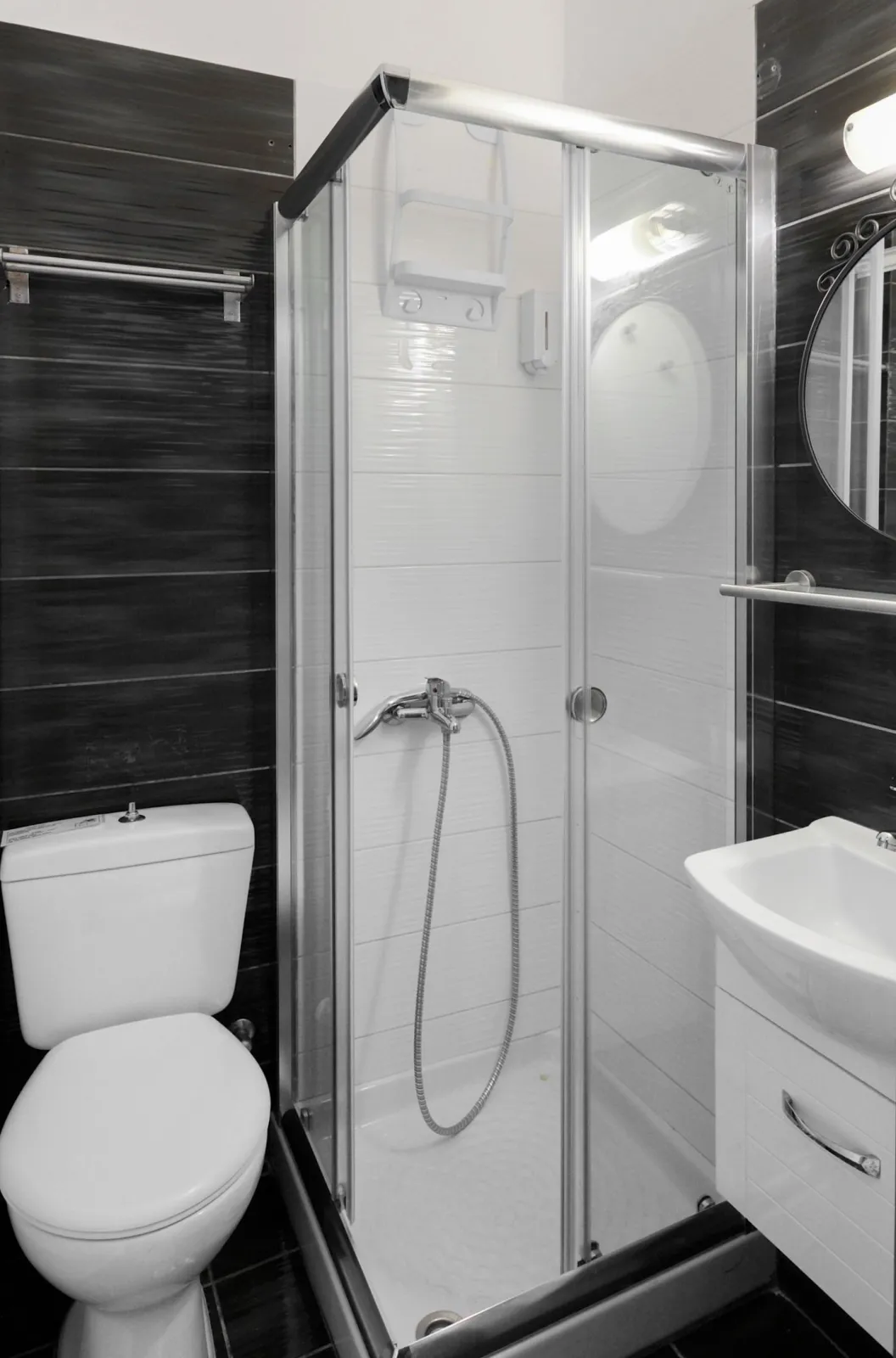Small Double Room Ground Floor (no balcony)