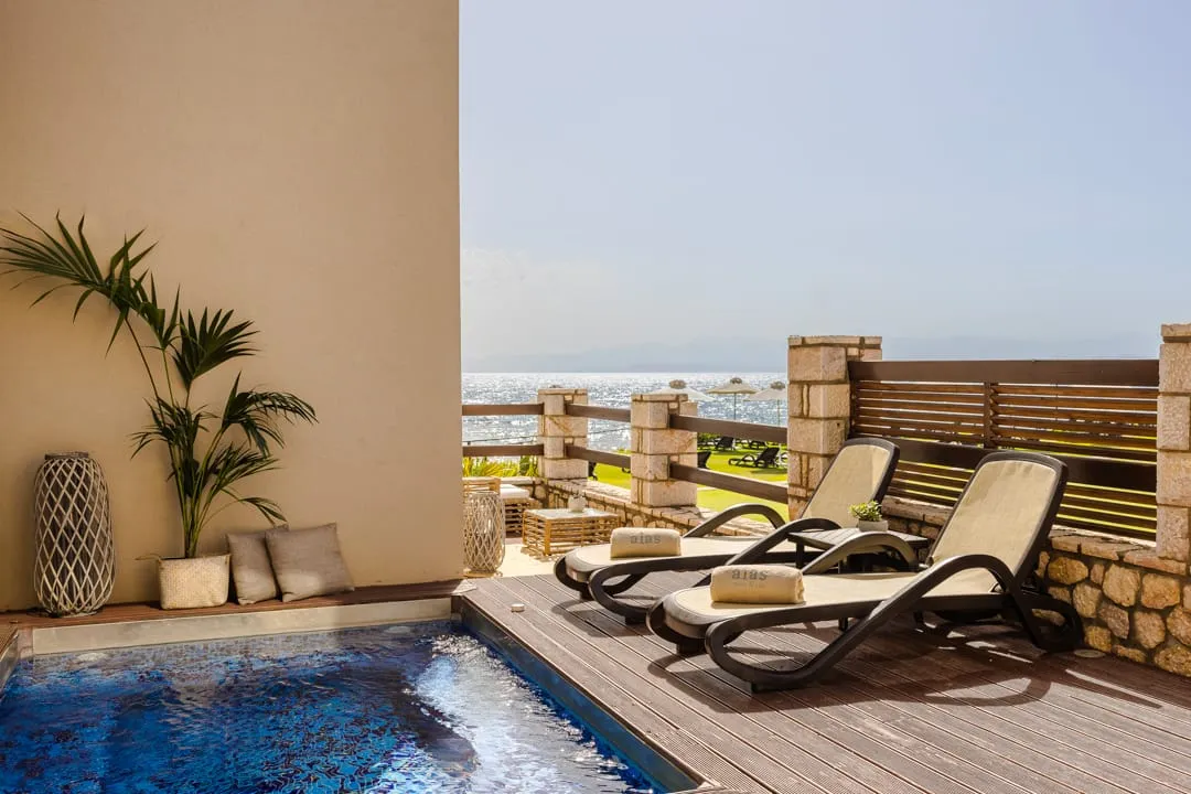 Honeymoon Suite with outdoor jet tub