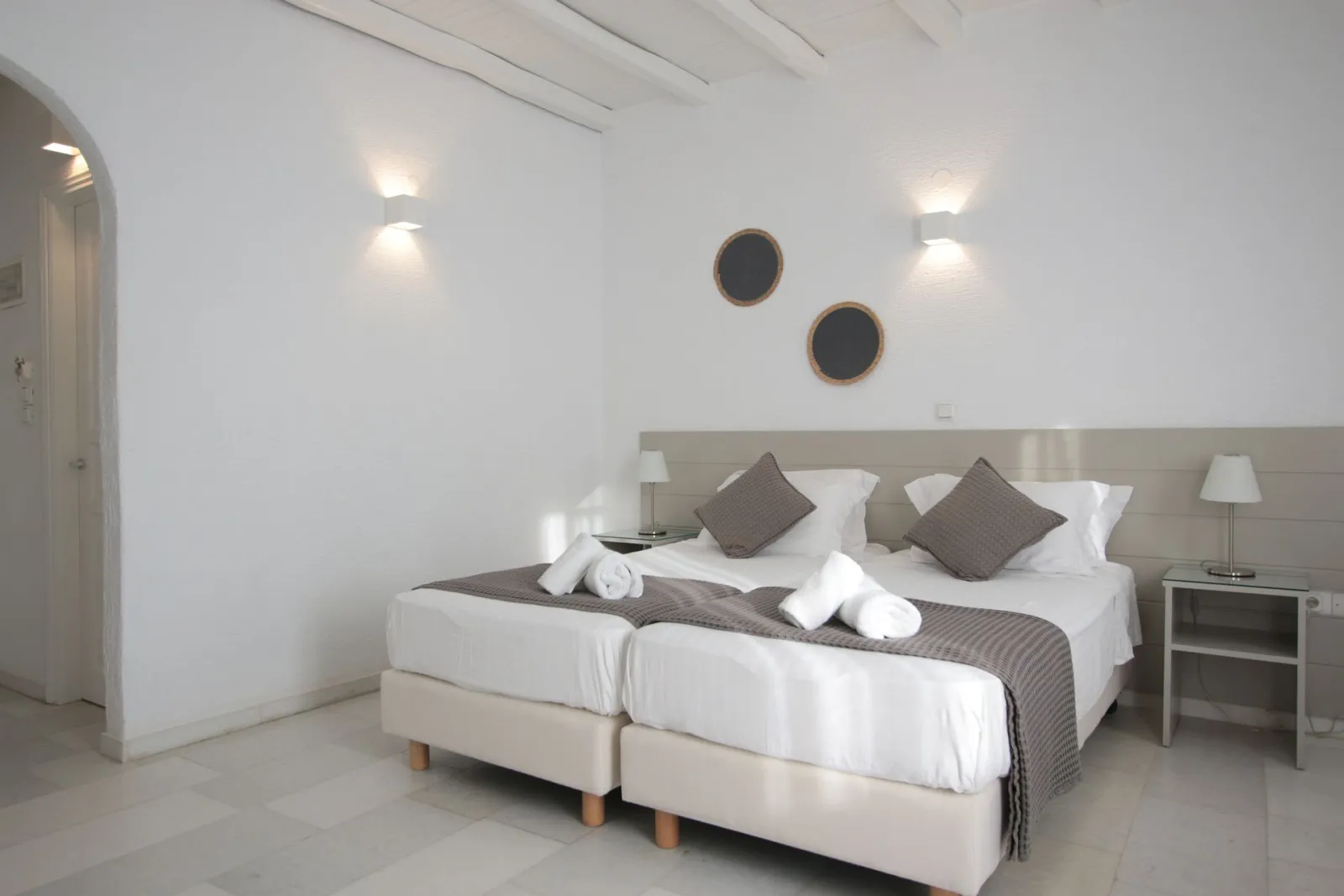 Double or Twin Room with Partial Sea View