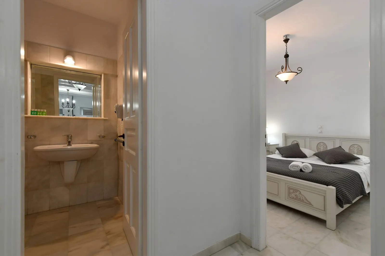Suite with Partial Sea View