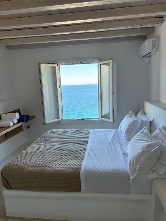 Deluxe Double Room with Sea View (Phos Suite)