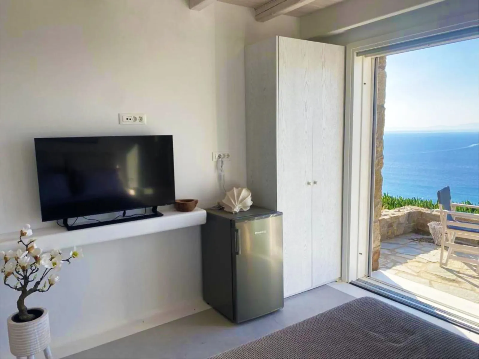Blue Horizon Suite