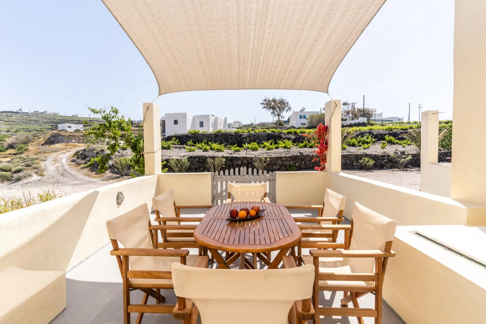 Dome Superior Apartment with Vineyard &amp; Sea View - Split Level