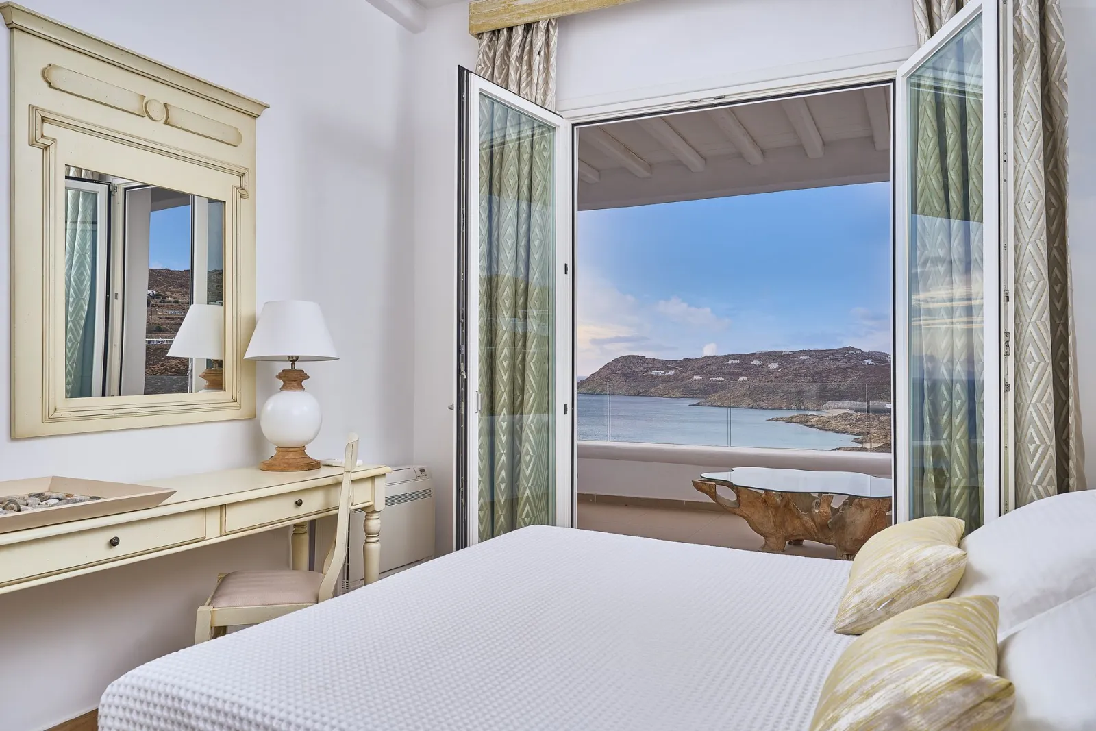Idolio Villa with 2 Private Pools & 3 Outdoor Spa