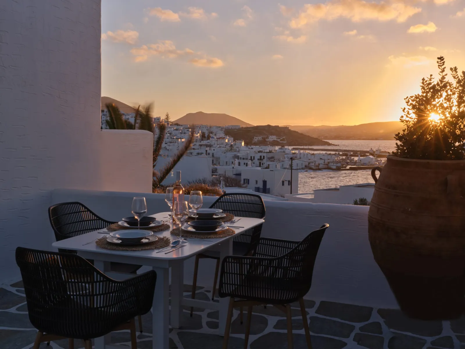 Deluxe One Bedroom with Sea View