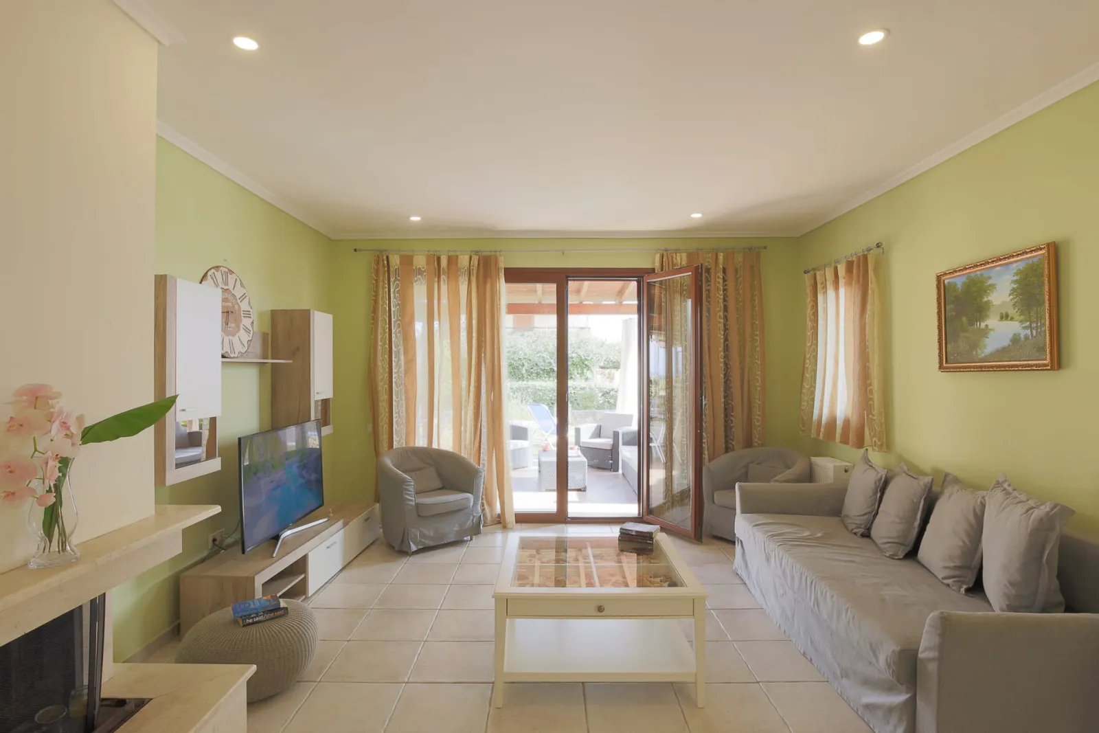Beryl Villa-Afitos Hidden Gems