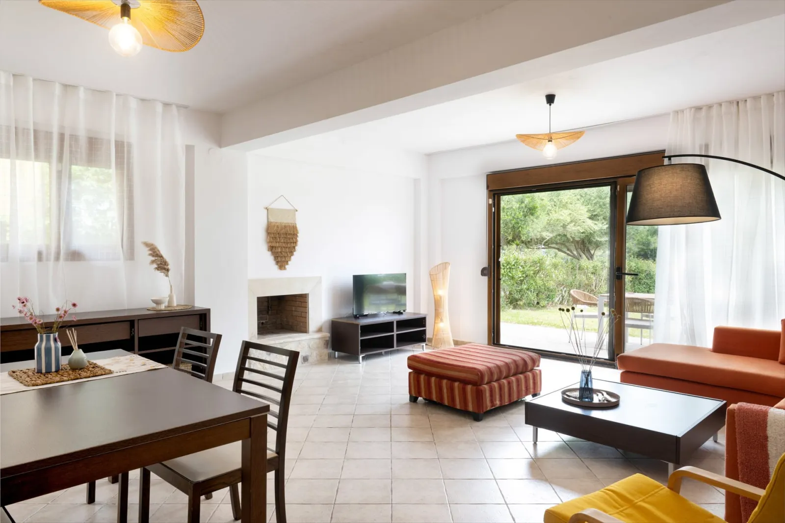 Bergamot villa with shared pool- Afitos