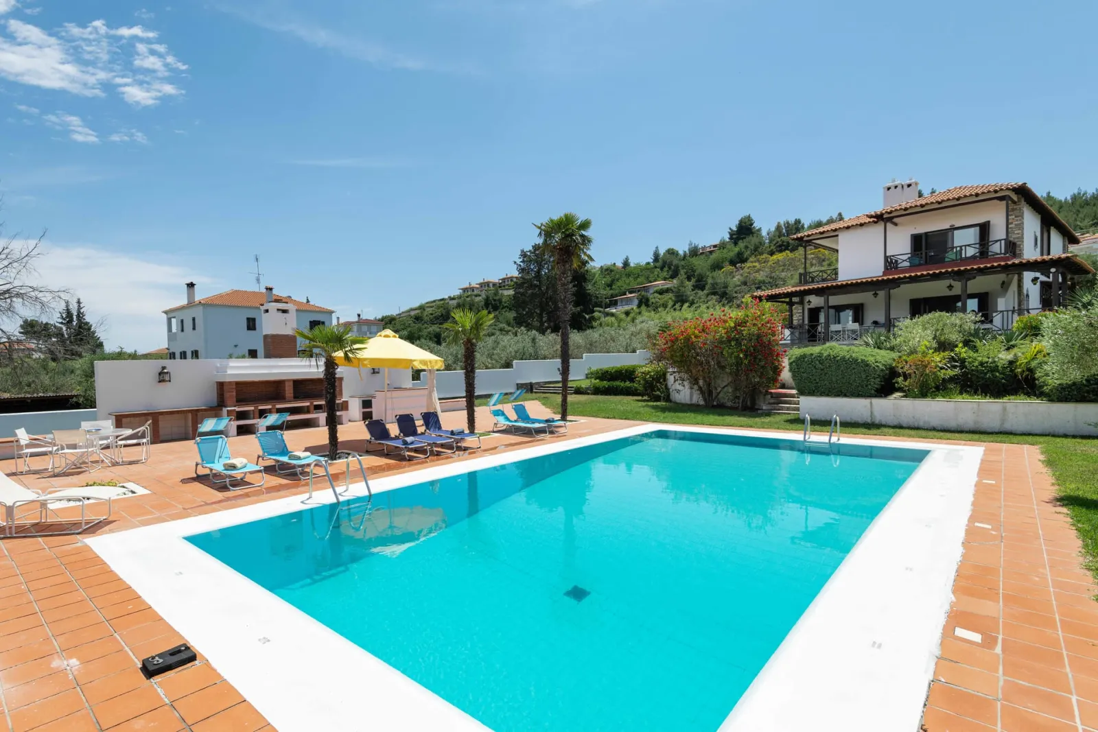 Escada Pool Villa near Hanioti
