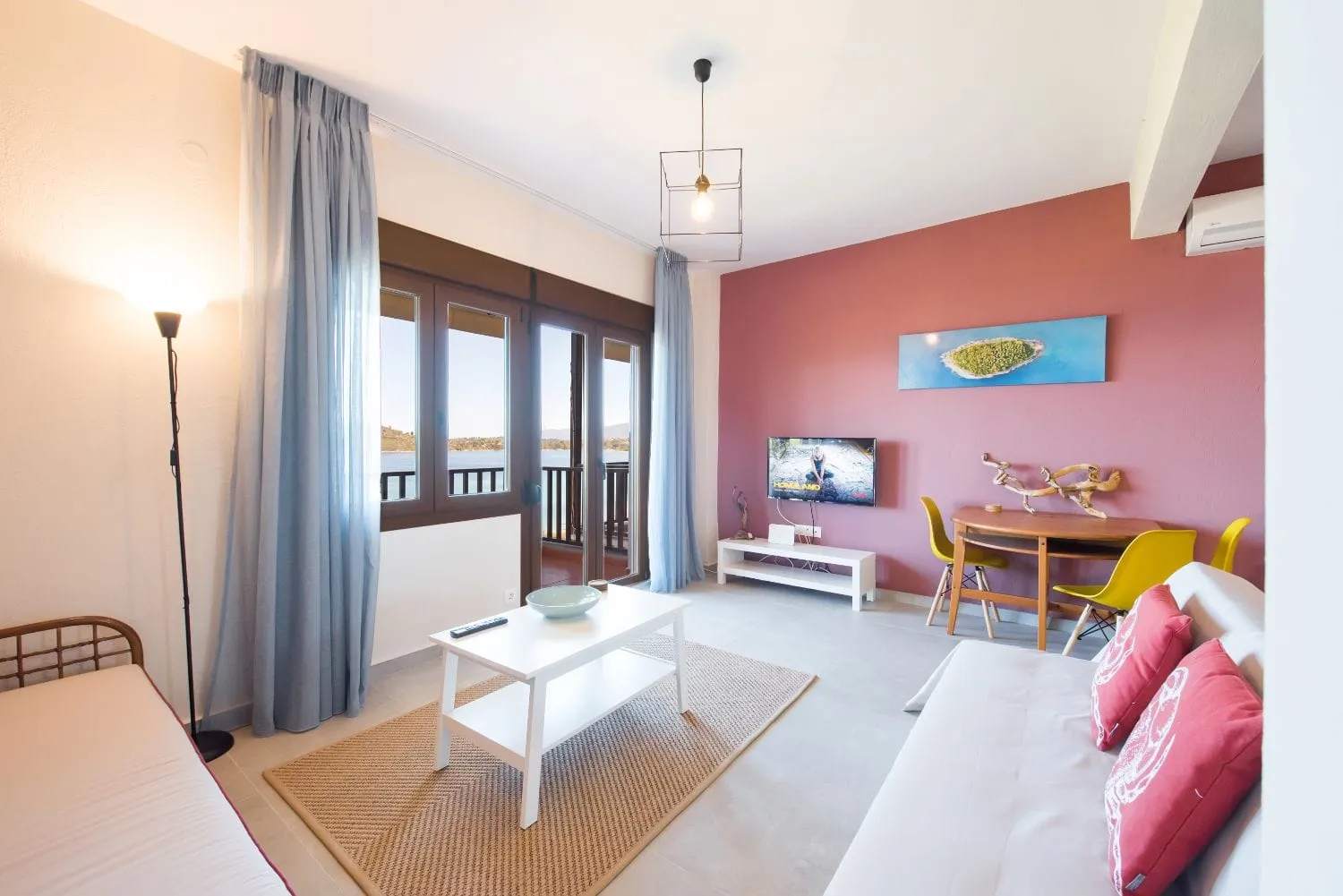 Nereus Beachfront Apartment - Lagonisi Beach