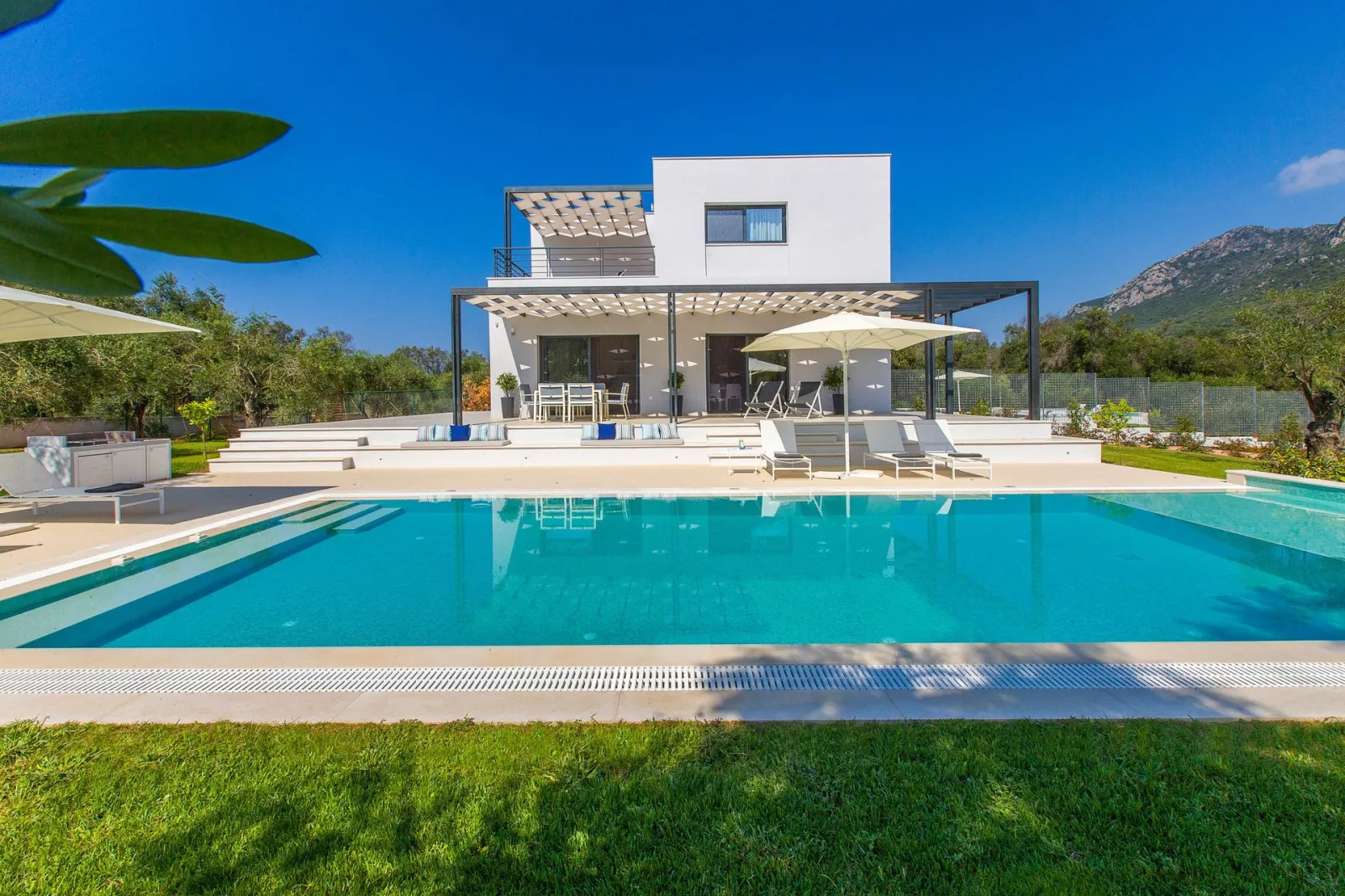 Villa Acaste